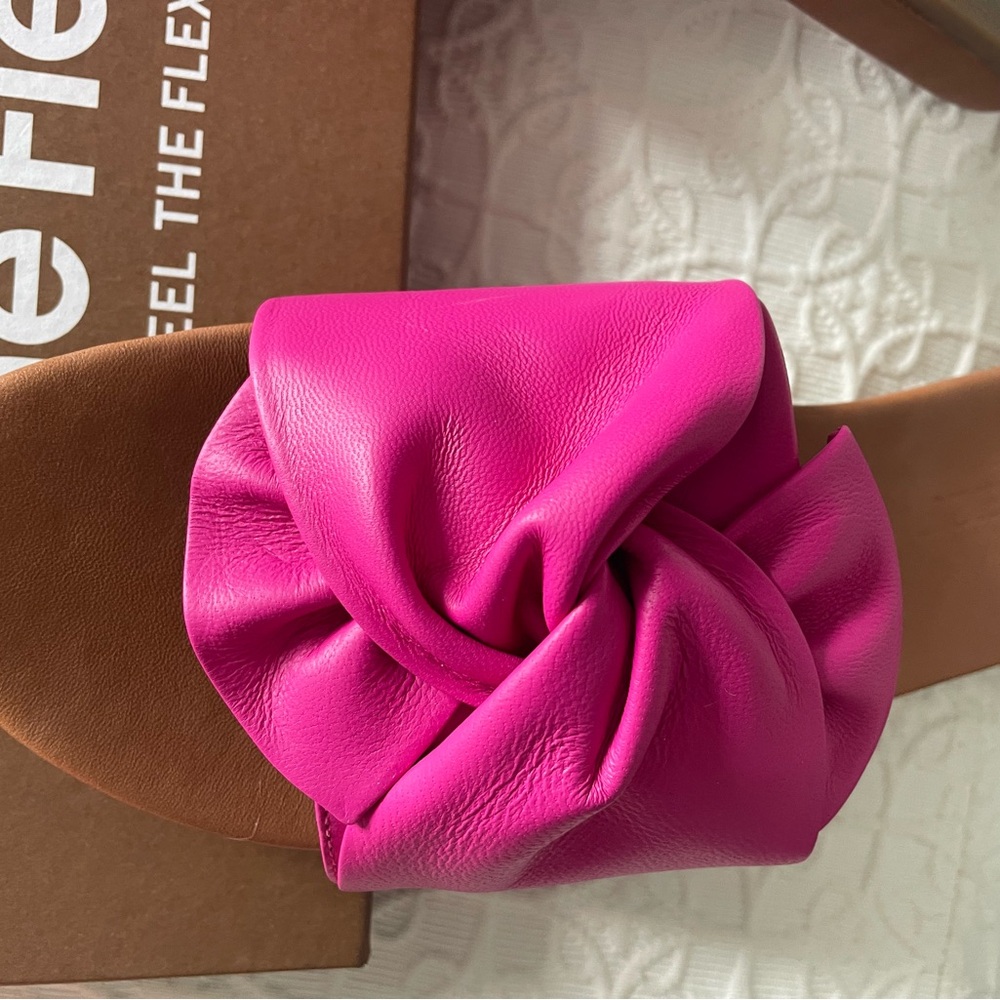 THE FLEXX Brown and Pink Shoe Box